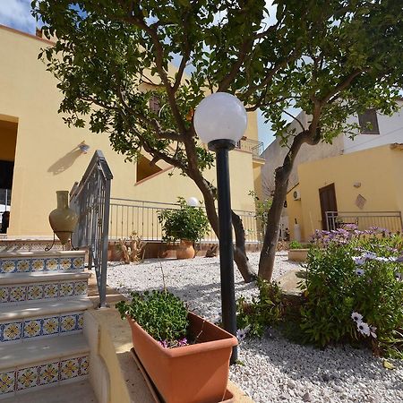B&B Timpe Bianche 카스텔루치오 외부 사진